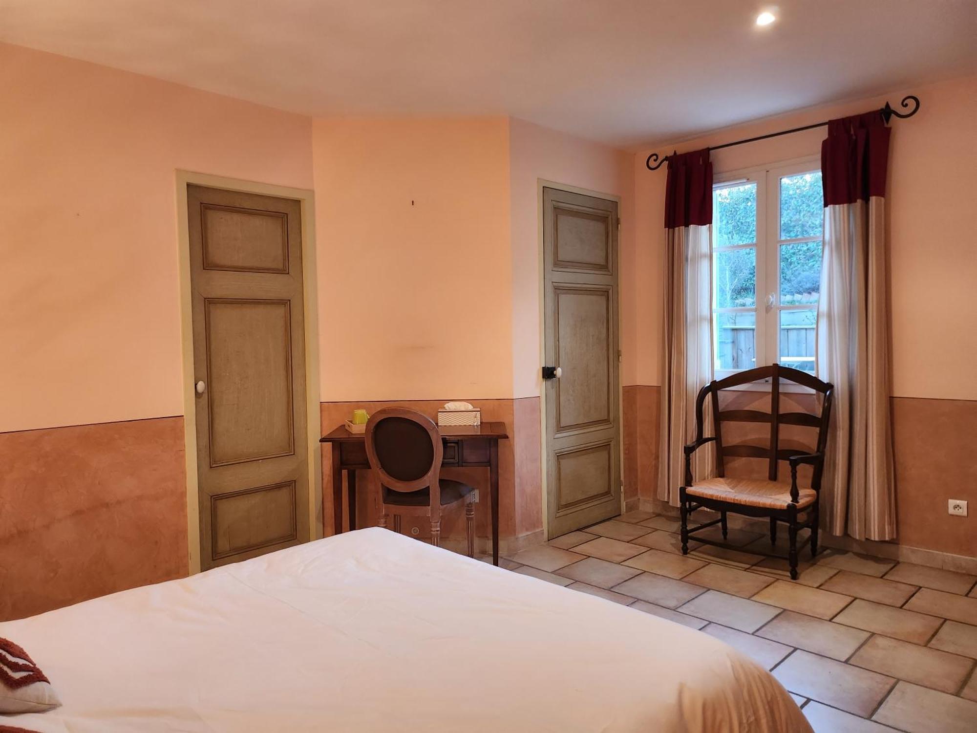 Domaine Les Gendalis Bed & Breakfast Saint-Saturnin-lès-Avignon Exterior photo