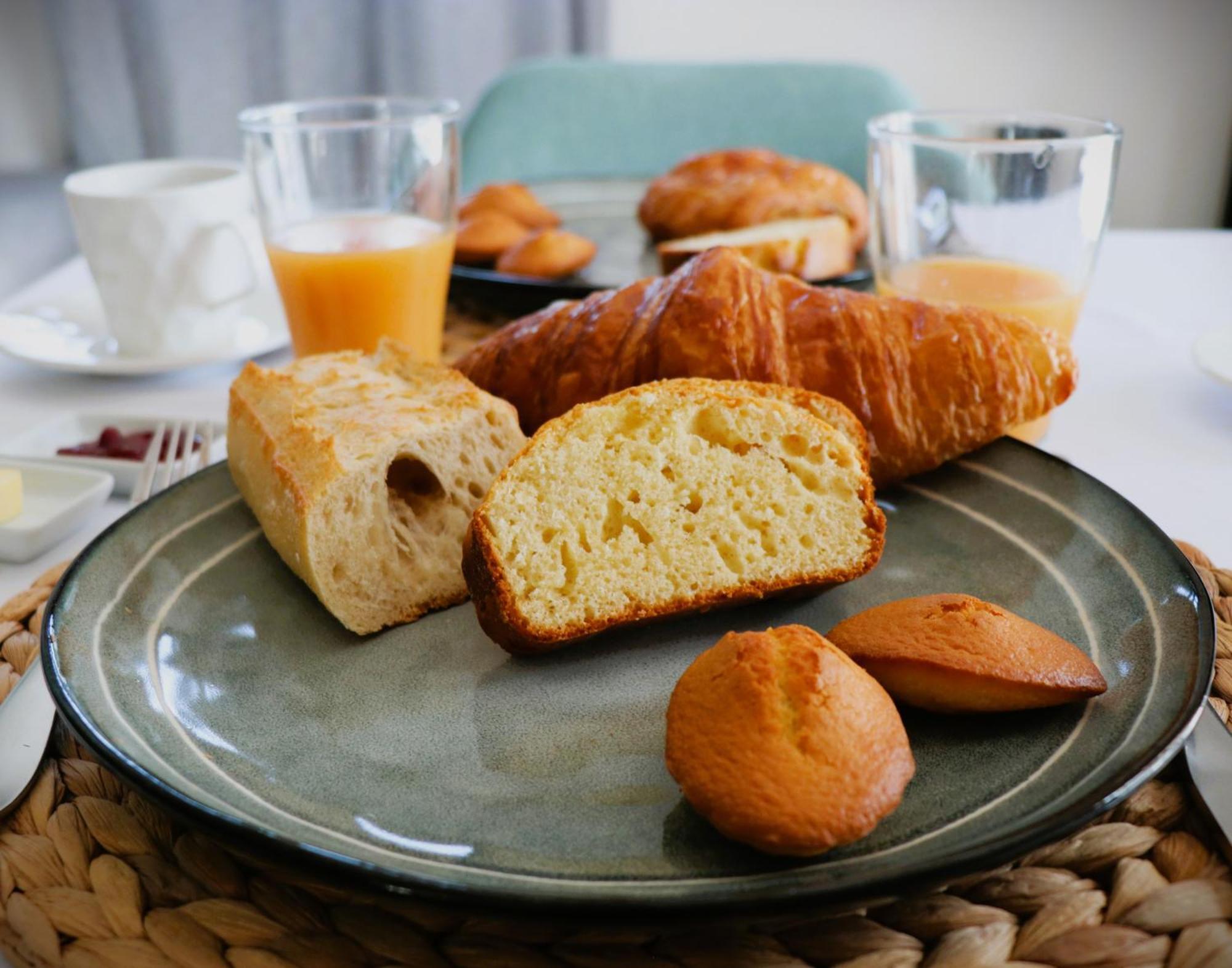 Domaine Les Gendalis Bed & Breakfast Saint-Saturnin-lès-Avignon Exterior photo